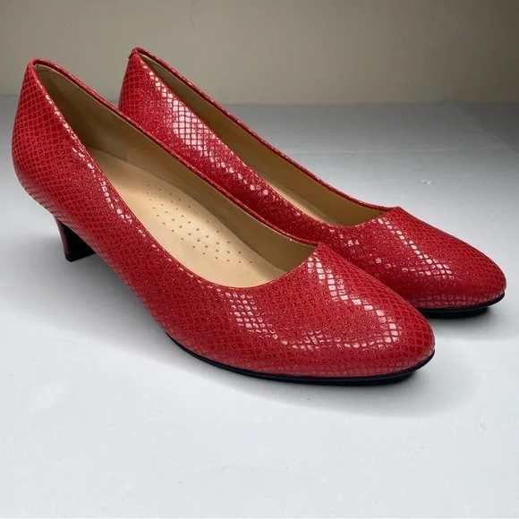 Trotters Fab Red Almond Toe 2” Pump Heel Sz 9.5 - Picture 1 of 13